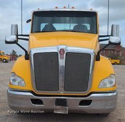 image for item MX9537 2020 Kenworth T680  semi truck