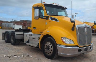 image for item MX9537 2020 Kenworth T680  semi truck