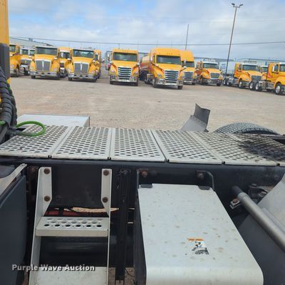 image for item MX9537 2020 Kenworth T680  semi truck