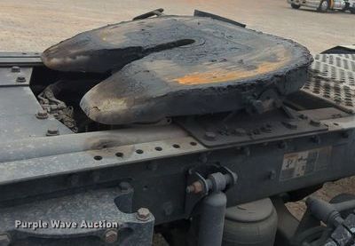 image for item MX9537 2020 Kenworth T680  semi truck