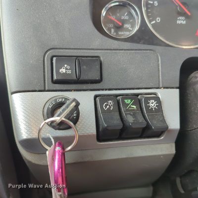 image for item MX9537 2020 Kenworth T680  semi truck