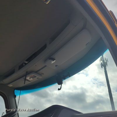 image for item MX9537 2020 Kenworth T680  semi truck