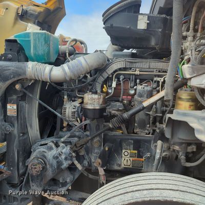 image for item MX9537 2020 Kenworth T680  semi truck