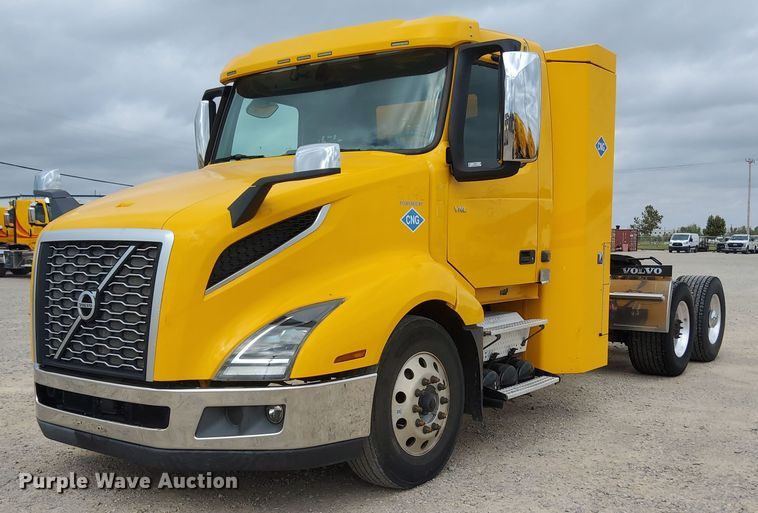 image for item MX9538 2020 Volvo VNL  semi truck