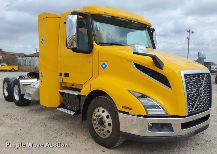 image for item MX9538 2020 Volvo VNL  semi truck
