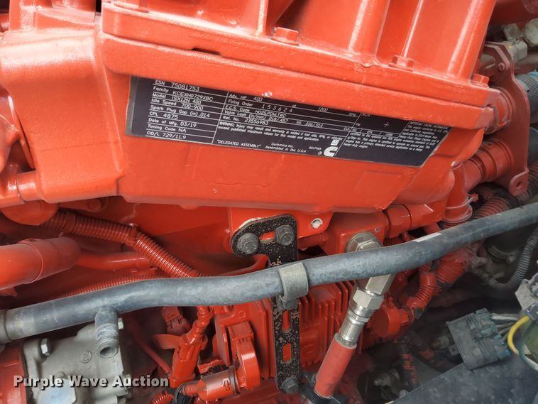 image for item MX9538 2020 Volvo VNL  semi truck