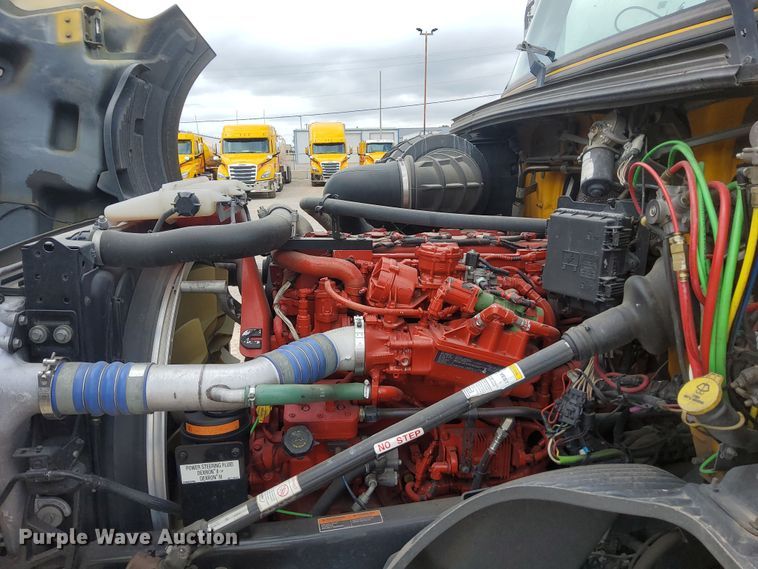 image for item MX9539 2020 Volvo VNL  semi truck