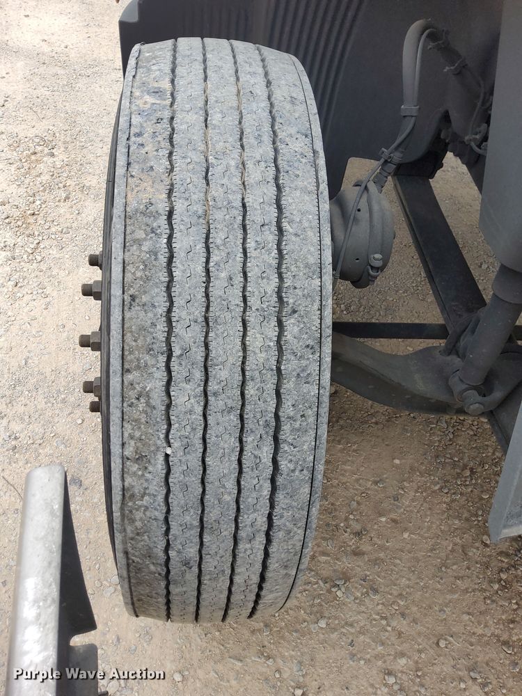 image for item MX9539 2020 Volvo VNL  semi truck