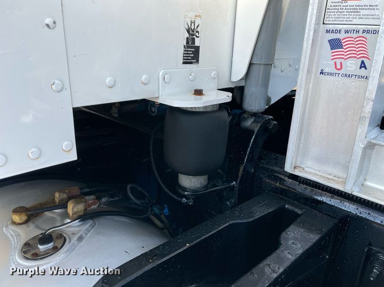 image for item NA9677 2012 Peterbilt 367  semi truck