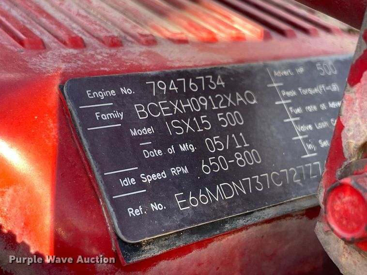 image for item NA9677 2012 Peterbilt 367  semi truck