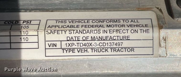 image for item NA9677 2012 Peterbilt 367  semi truck