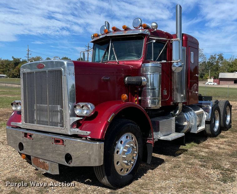 image for item NA9678 1978 Peterbilt 359  semi truck
