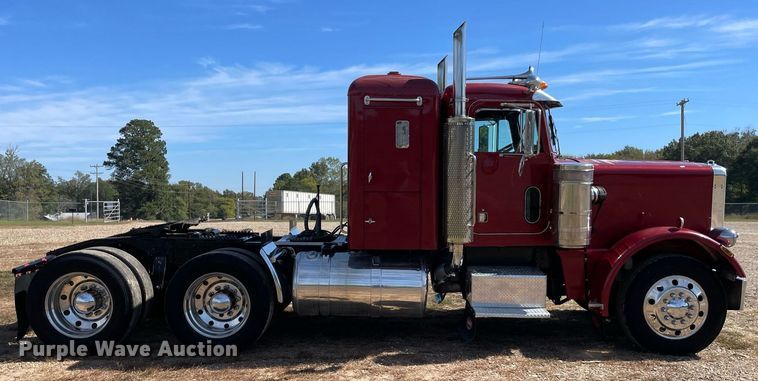 image for item NA9678 1978 Peterbilt 359  semi truck