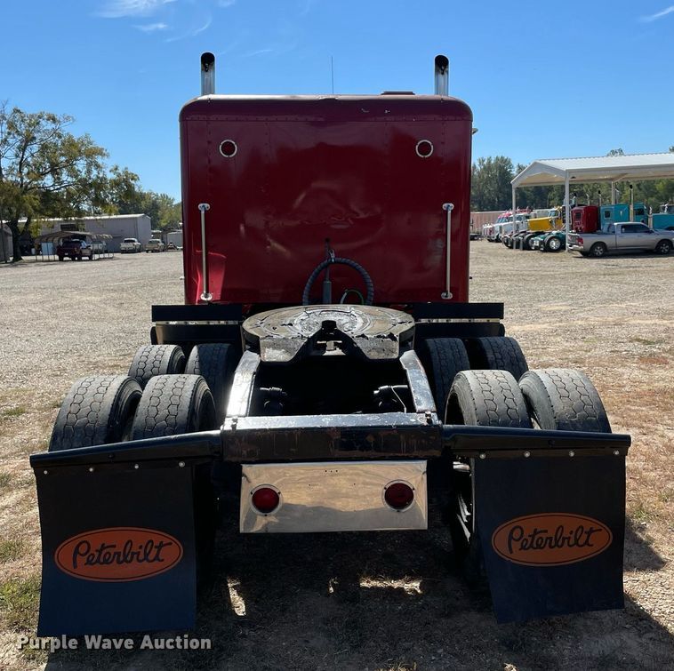 image for item NA9678 1978 Peterbilt 359  semi truck