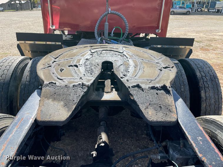 image for item NA9678 1978 Peterbilt 359  semi truck