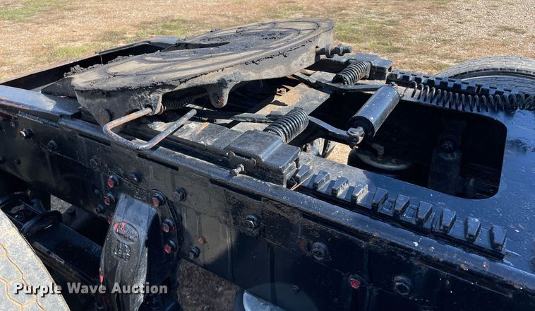 image for item NA9678 1978 Peterbilt 359  semi truck