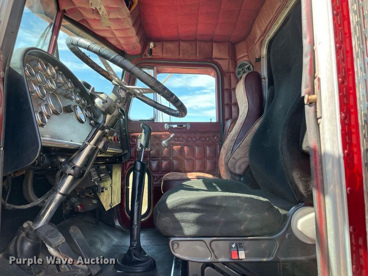 image for item NA9678 1978 Peterbilt 359  semi truck