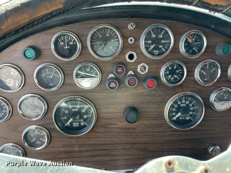 image for item NA9678 1978 Peterbilt 359  semi truck