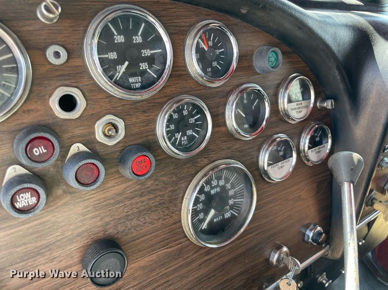 image for item NA9678 1978 Peterbilt 359  semi truck