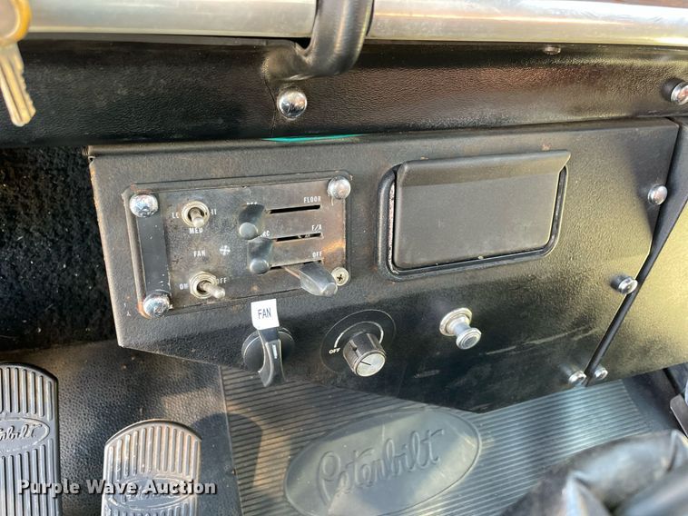 image for item NA9678 1978 Peterbilt 359  semi truck