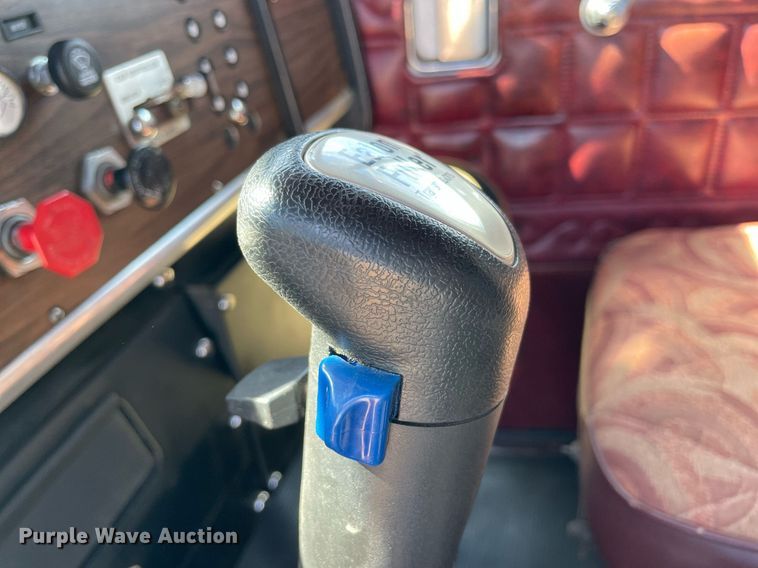 image for item NA9678 1978 Peterbilt 359  semi truck