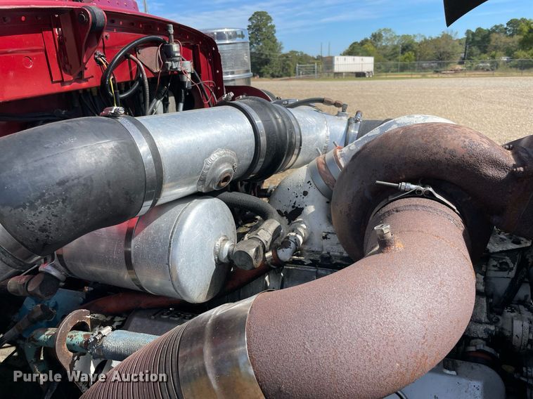 image for item NA9678 1978 Peterbilt 359  semi truck