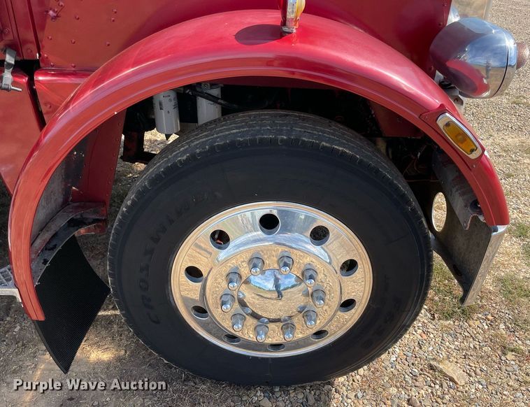 image for item NA9678 1978 Peterbilt 359  semi truck