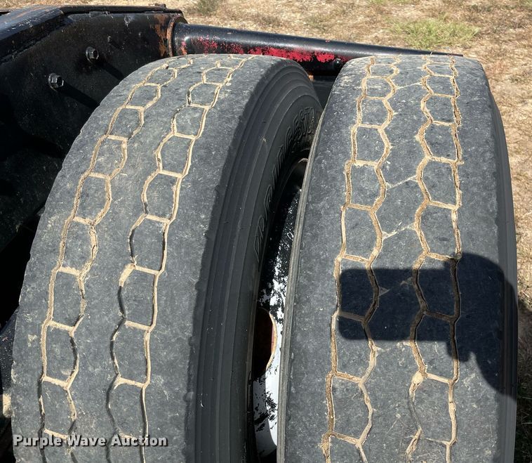 image for item NA9678 1978 Peterbilt 359  semi truck