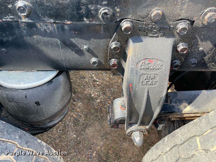 image for item NA9678 1978 Peterbilt 359  semi truck