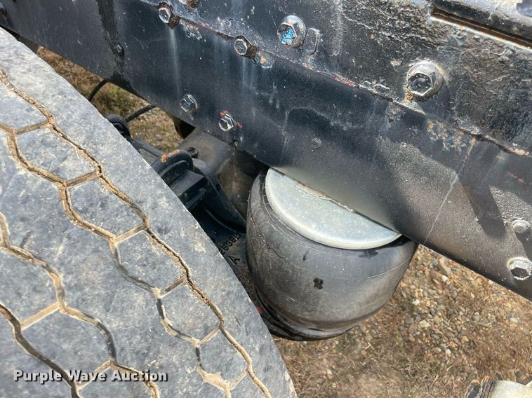 image for item NA9678 1978 Peterbilt 359  semi truck