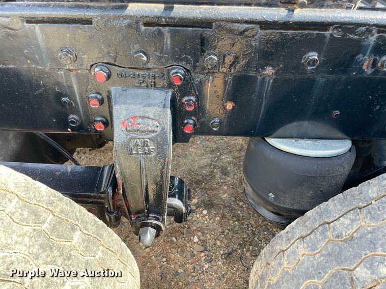 image for item NA9678 1978 Peterbilt 359  semi truck