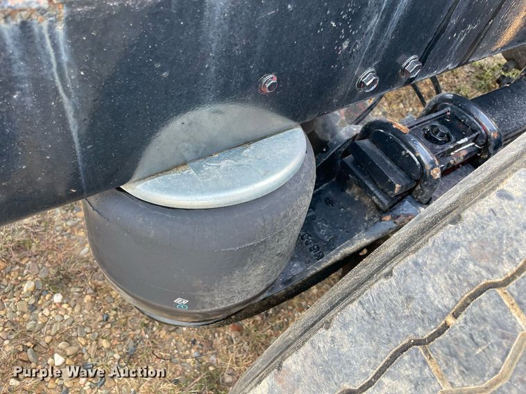 image for item NA9678 1978 Peterbilt 359  semi truck