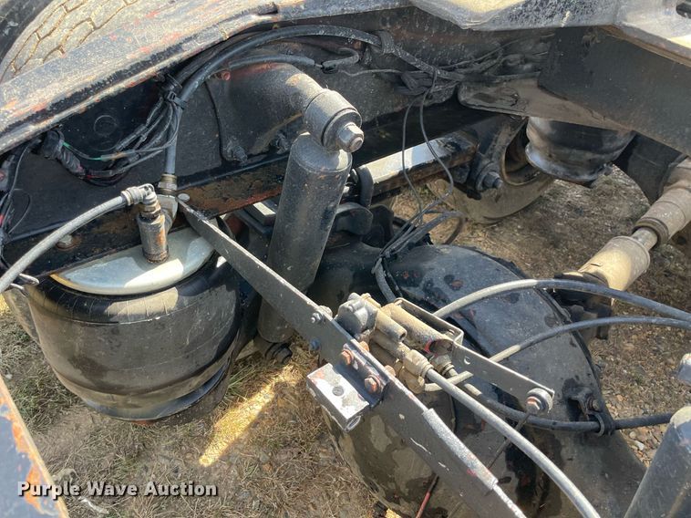 image for item NA9678 1978 Peterbilt 359  semi truck