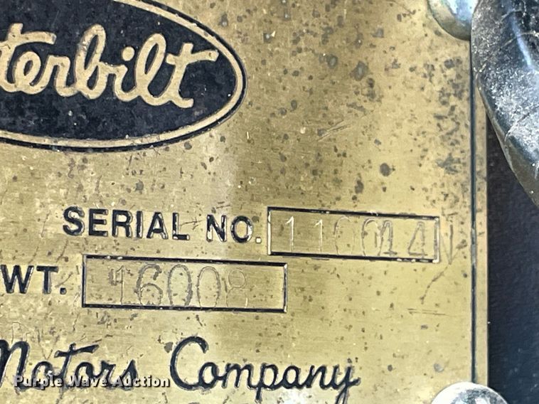 image for item NA9678 1978 Peterbilt 359  semi truck