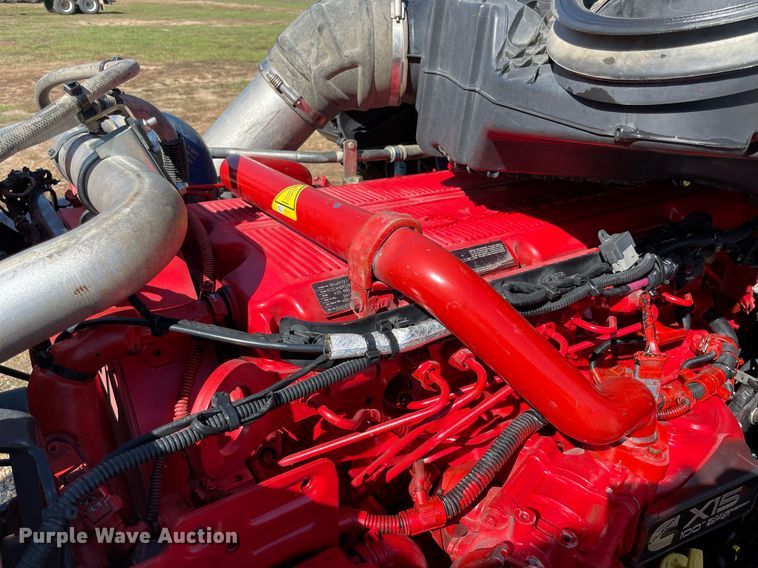 image for item NA9679 2020 Kenworth T880  semi truck