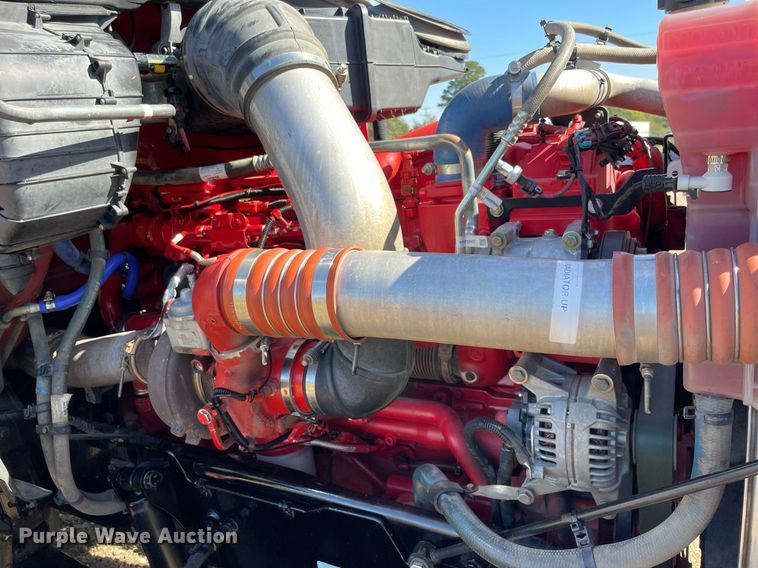 image for item NA9679 2020 Kenworth T880  semi truck