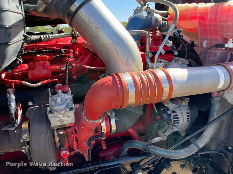 image for item NA9679 2020 Kenworth T880  semi truck