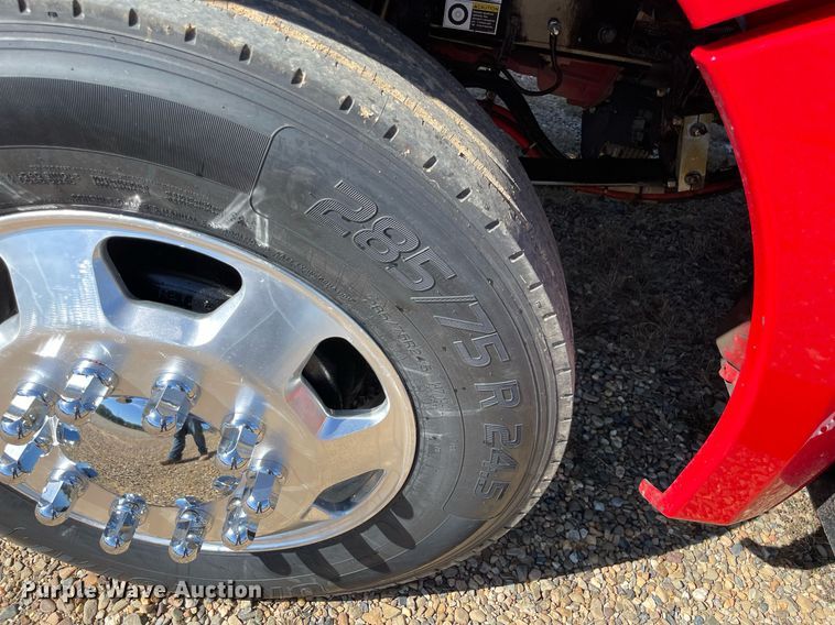 image for item NA9679 2020 Kenworth T880  semi truck