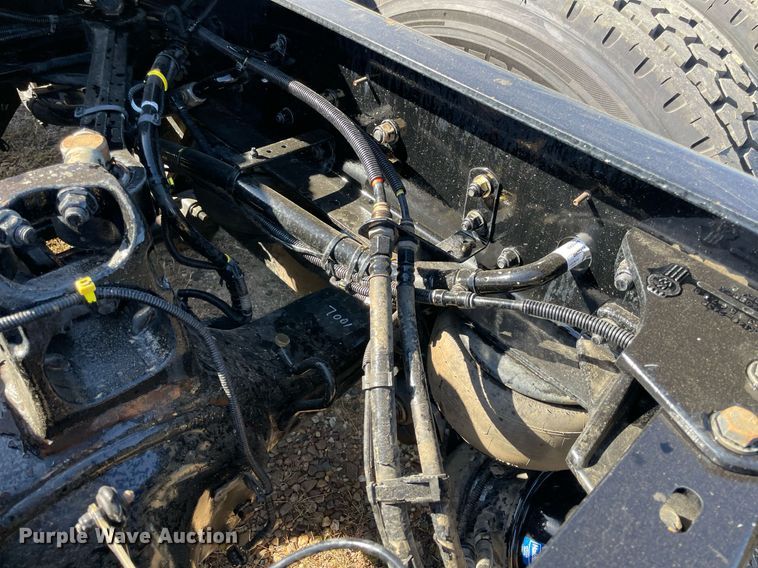 image for item NA9680 2020 Kenworth T880  semi truck