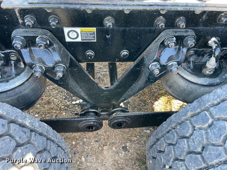 image for item NA9680 2020 Kenworth T880  semi truck