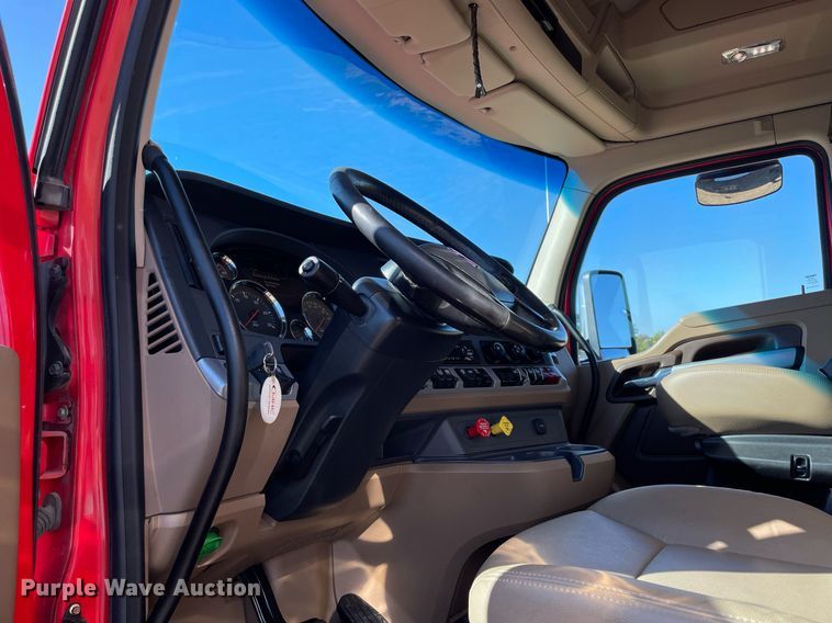 image for item NA9680 2020 Kenworth T880  semi truck