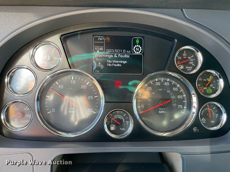 image for item NA9680 2020 Kenworth T880  semi truck