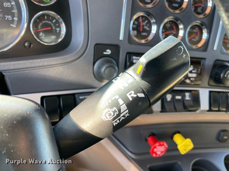 image for item NA9680 2020 Kenworth T880  semi truck