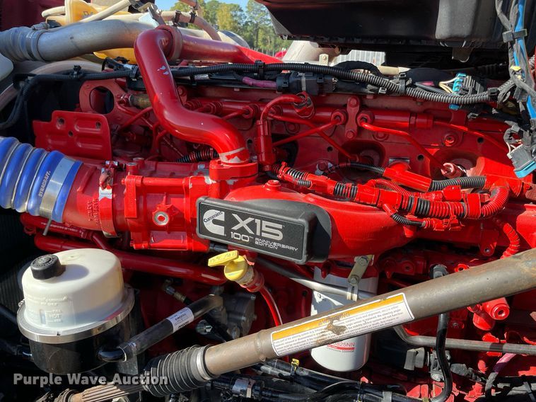 image for item NA9680 2020 Kenworth T880  semi truck