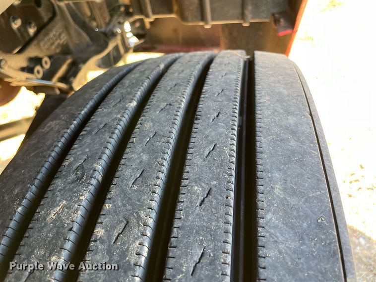 image for item NA9680 2020 Kenworth T880  semi truck