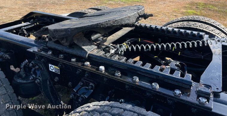 image for item NA9681 2020 Kenworth T880  semi truck