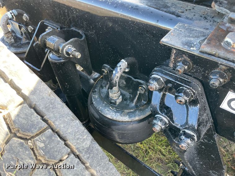 image for item NA9681 2020 Kenworth T880  semi truck