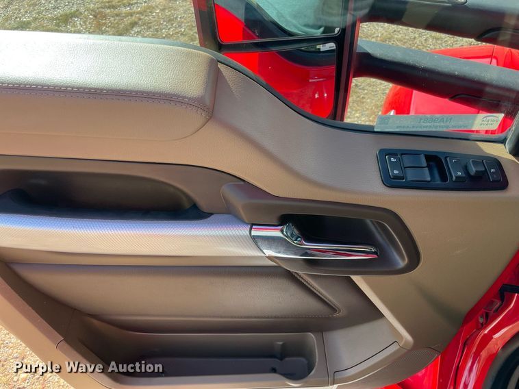 image for item NA9681 2020 Kenworth T880  semi truck