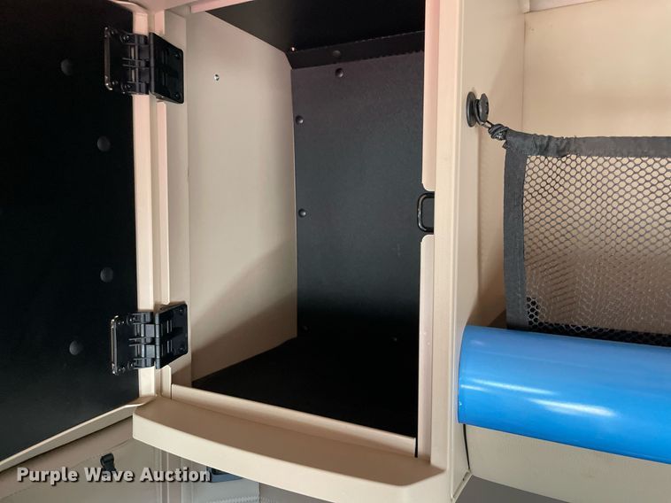 image for item NA9681 2020 Kenworth T880  semi truck