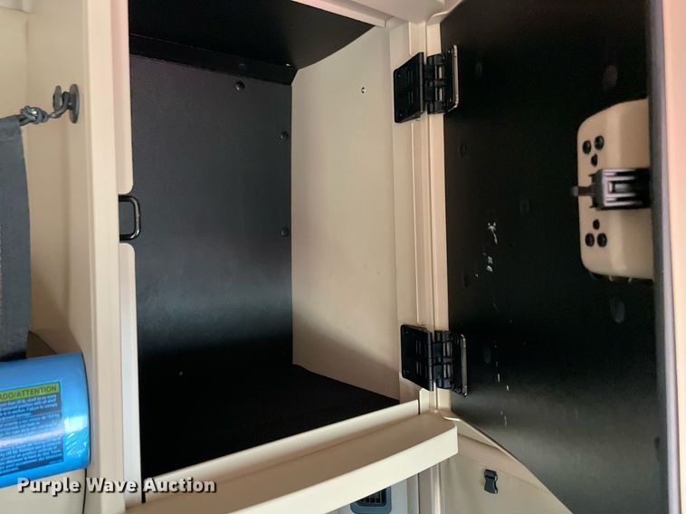 image for item NA9681 2020 Kenworth T880  semi truck